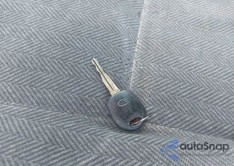 2002 Kia Sedona Ex/Lx from USA, damaged, VIN KNDUP131026202490